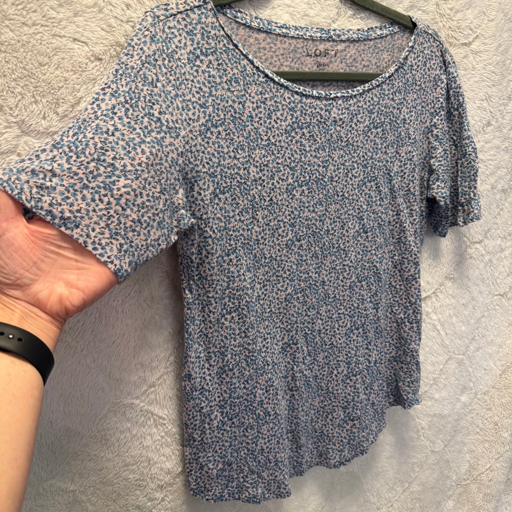 LOFT 100%Linen Blue Ditsy Floral Tee M Cottagecore Boho Summer Beach Resort